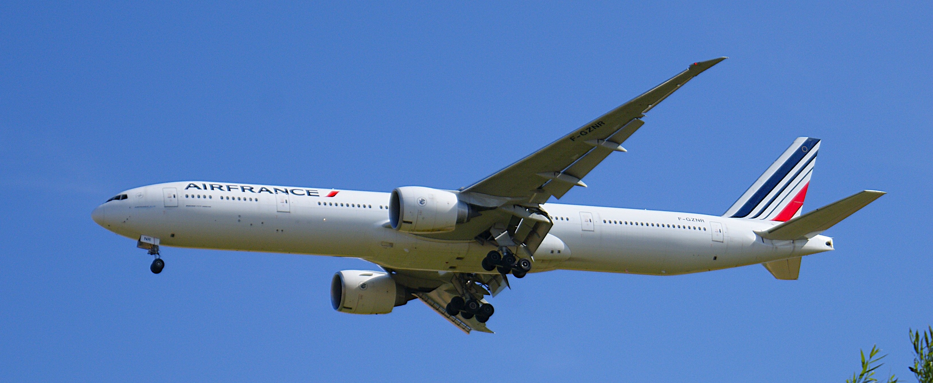 Spotting B77W